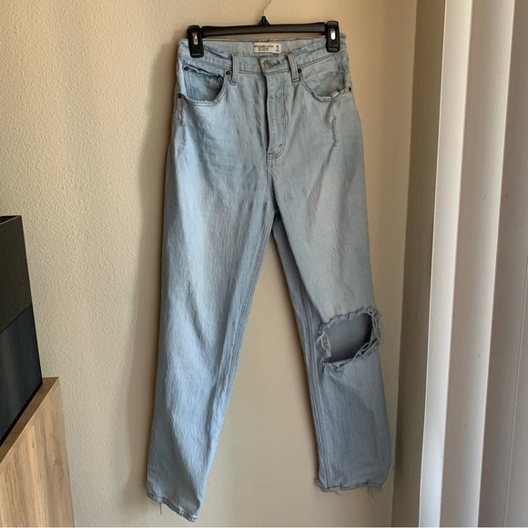 Abercrombie and Fitch The 90’s Straight Ultra High Rise Jeans Size 26 - Picture 2 of 6